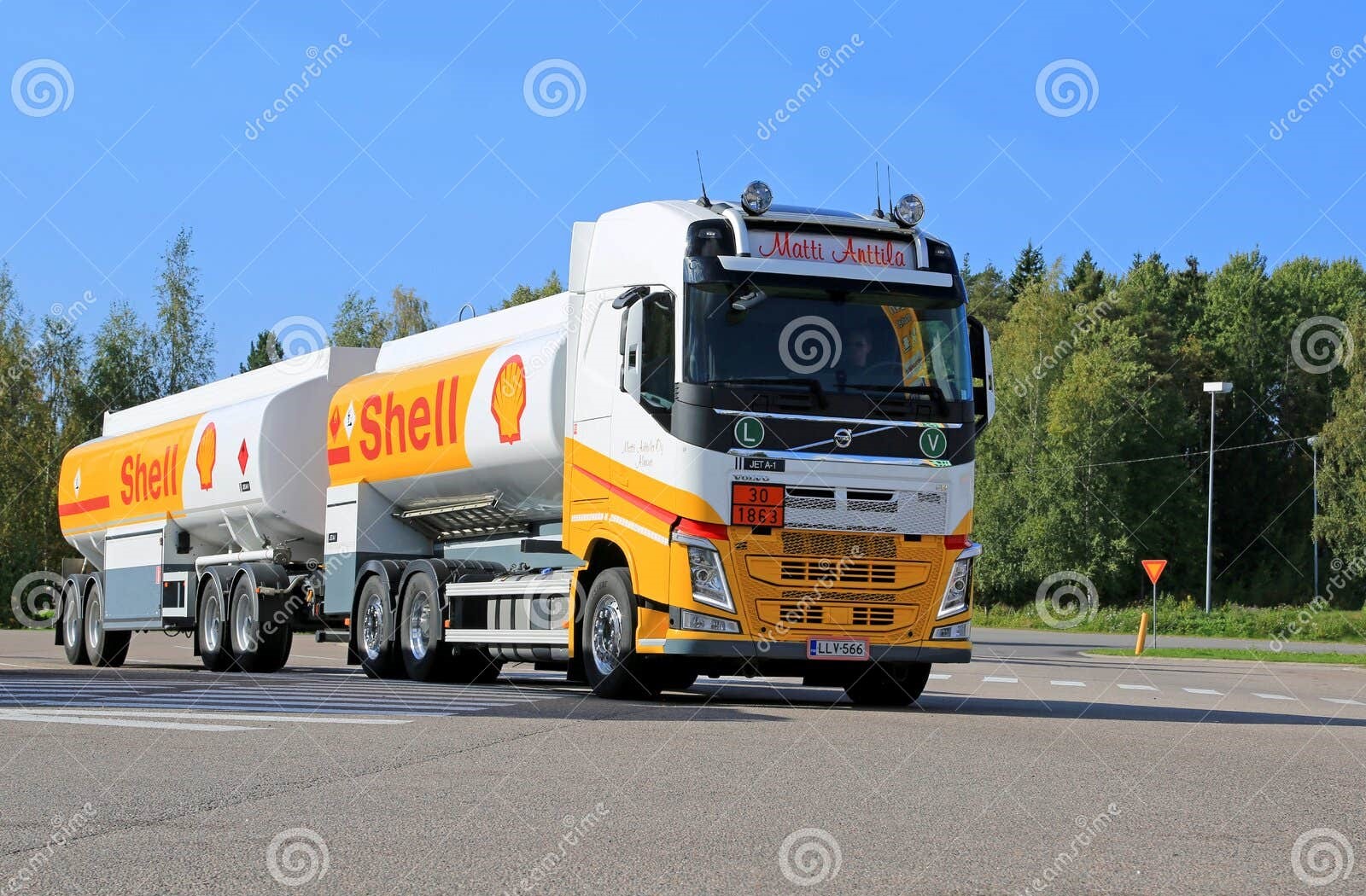 Industrial Oil Transport Truck