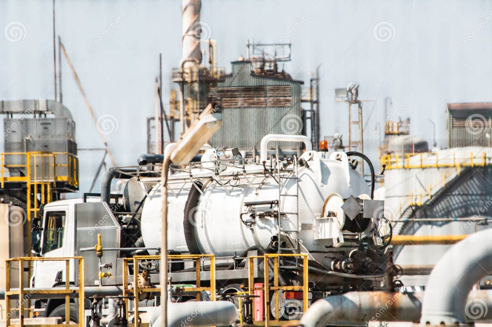 Petroleum Vacuum Truck